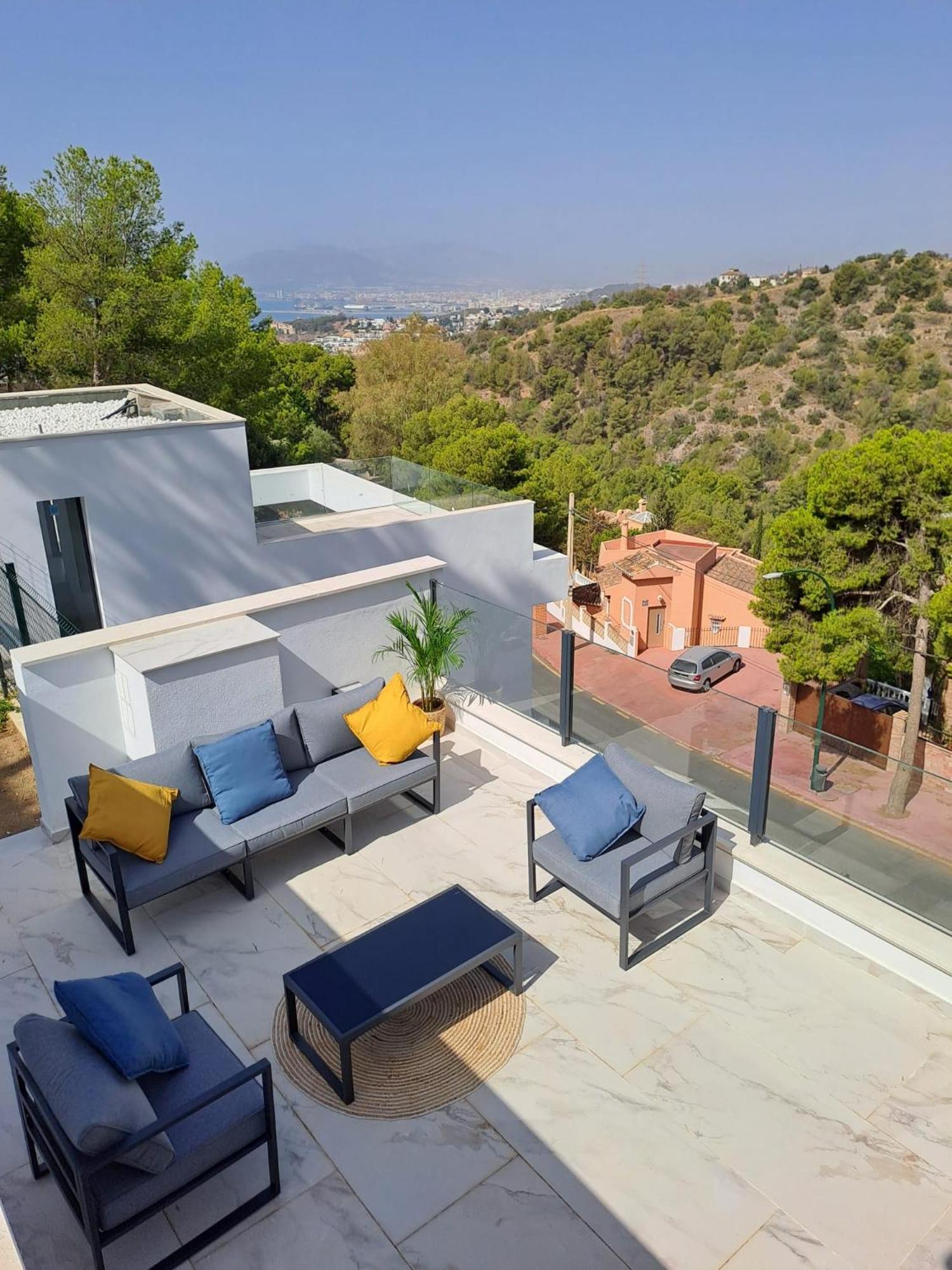 Villas Pinares De San Anton - Sea, City, Mountain, Views マラガ エクステリア 写真